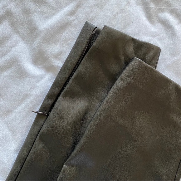 zara faux leather pants - Picture 3 of 4